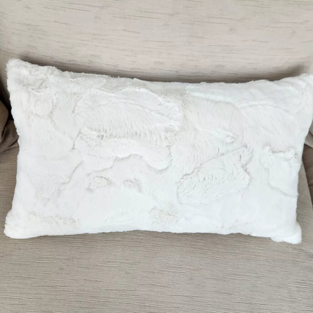 Aviva Stanoff marbled white 10 x 20" toss pillow high end